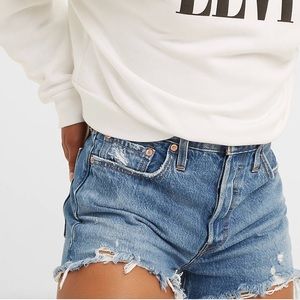 Levis 501 jean shorts!!